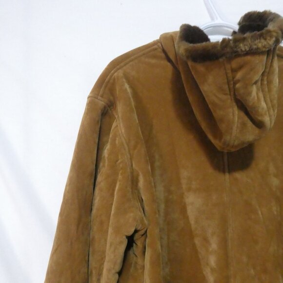 STYLE | large | Brown Hooded Coat with Embroidery - Picture 10 of 16